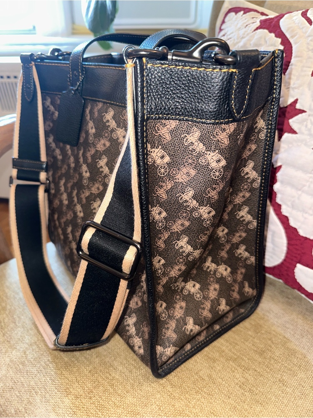 Coach Brown and Black Signature Horse & Carriage Tote - Picture 4 of 7